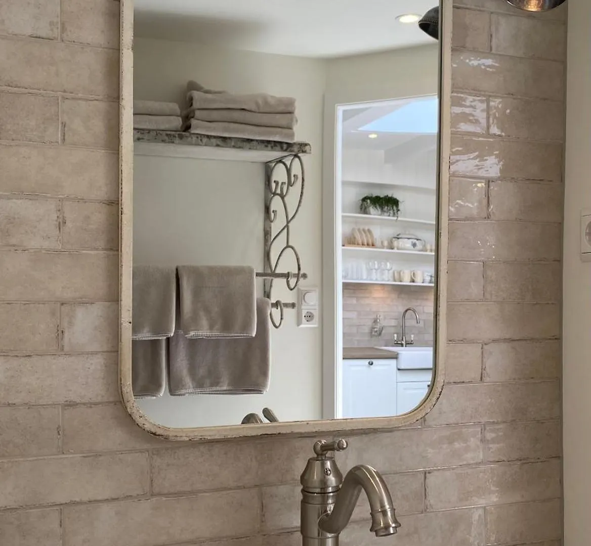 Bed And Breakfast أمستردام 0*,  هولندا